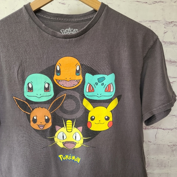 Pokemon Other - Pokémon Battle Character Grey Graphic Print T-Shirt Medium 23x27